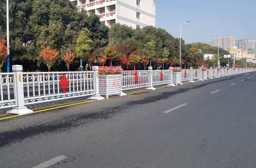 贈(zèng)送安裝-贈(zèng)送運(yùn)輸-道路護(hù)欄12